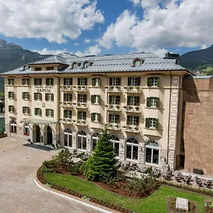 Grand Savoia Cortina D'ampezzo, A Radisson Collection Отель Кортина-д'Ампеццо